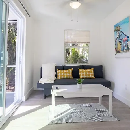 Renovated And Cozy 2Bed 2Bath Close To The Beach